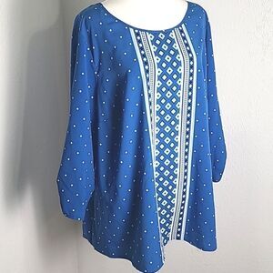 Croft & Barrow Blue Blouse with White Dots & Designs Down the Center, Size 2X